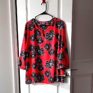 Laura Scott Floral Red and Black Women's Top Xl